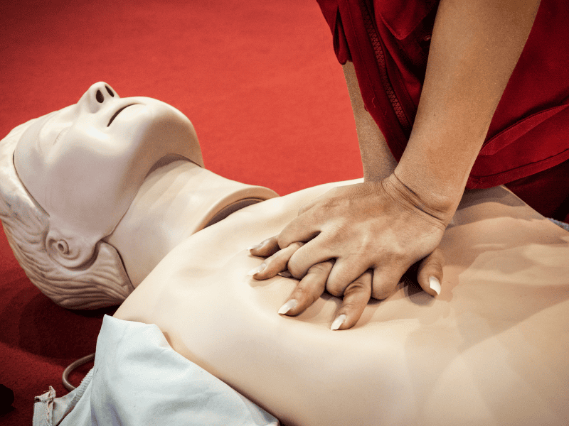 curso gratis Primeros auxilios básicos en el ámbito sanitario grupo inn talavera